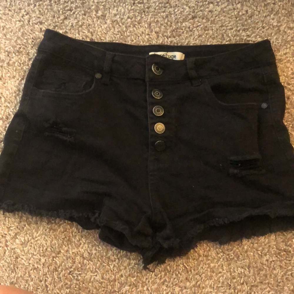 Refuge black cutoff shorts
